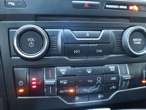 Used 2017 Ford Explorer XLT w/ Equipment Group 202A image 80