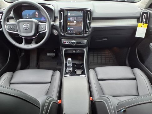 New 2025 Volvo XC40 B5 Plus w/ Protection Package Premier image 8
