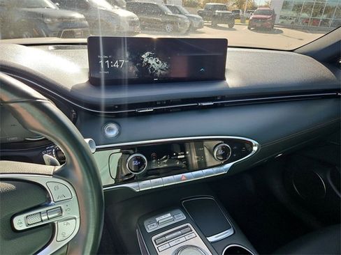 Used 2022 Genesis GV70 2.5T w/ Advanced Package image 11