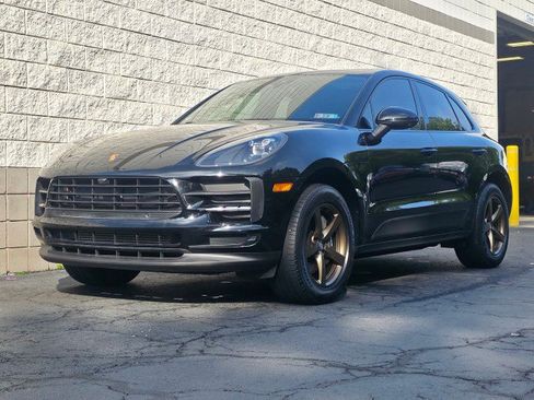 Used 2021 Porsche Macan AWD/4WD image 1