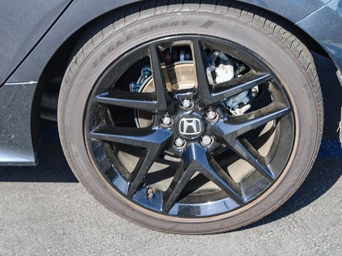 Used 2025 Honda Civic Sport image 12