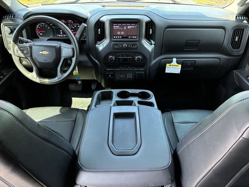 Used 2020 Chevrolet Silverado 2500 Custom w/ Custom Value Package AWD/4WD image 19