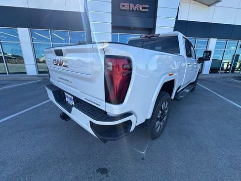 New 2026 GMC Sierra 2500 Denali w/ Denali Reserve Package AWD/4WD image 5