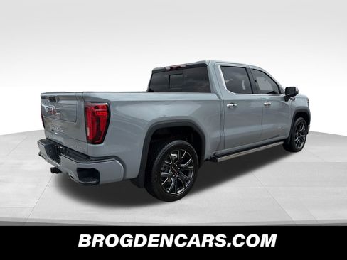 Used 2024 GMC Sierra 1500 Denali AWD/4WD image 3