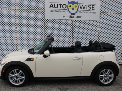 Used 2015 MINI Cooper Convertible image 4