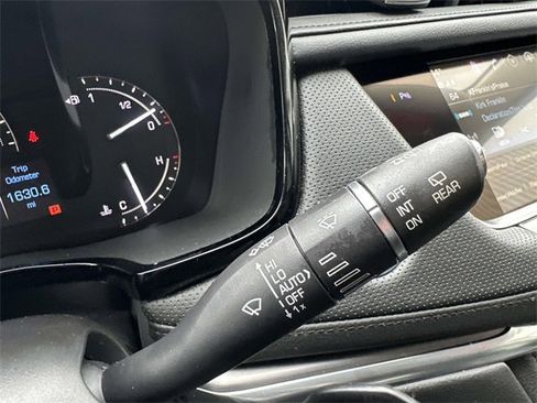 Used 2018 Cadillac XT5 Luxury w/ Driver Awareness Package image 44