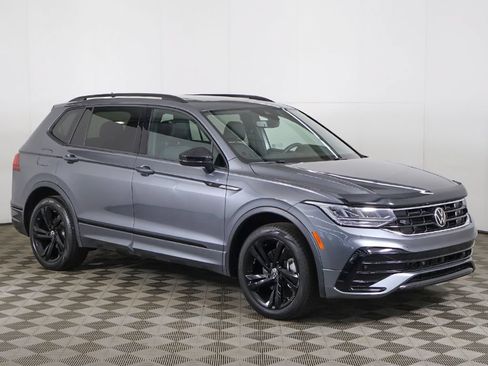 Used 2023 Volkswagen Tiguan SE R-Line FWD image 55