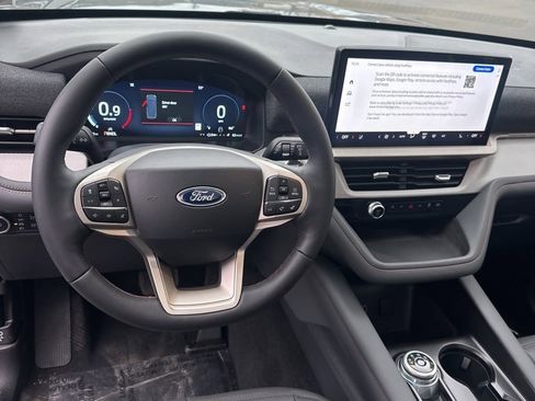 New 2026 Ford Explorer Active w/ Active Comfort Package image 15