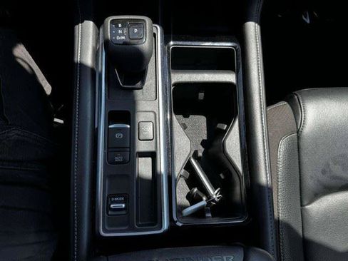 Used 2023 Nissan Pathfinder SL w/ SL Premium Package FWD image 31