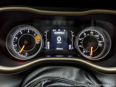 Used 2016 Jeep Cherokee Latitude w/ Comfort/Convenience Group image 16