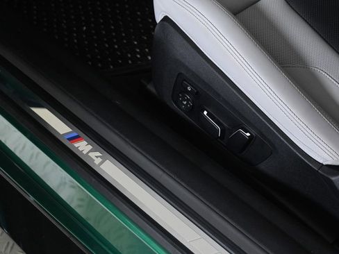 Used 2026 BMW M4 Coupe w/ Executive Package image 24