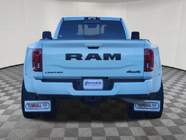 Used 2025 RAM 3500 Limited AWD/4WD image 7