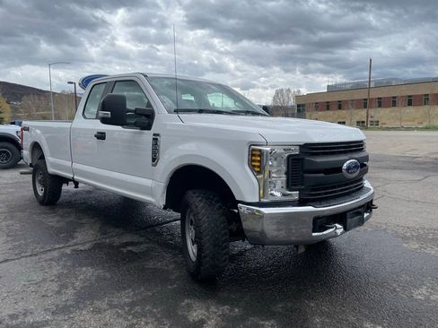Used 2019 Ford F250 XL w/ XL Value Package image 10