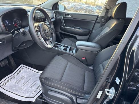 Used 2020 Kia Sportage LX image 10