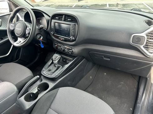 Used 2023 Kia Soul LX w/ Option Group 015 FWD image 31