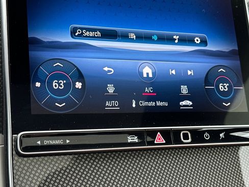 Used 2022 Mercedes-Benz C 300 4MATIC Sedan image 22