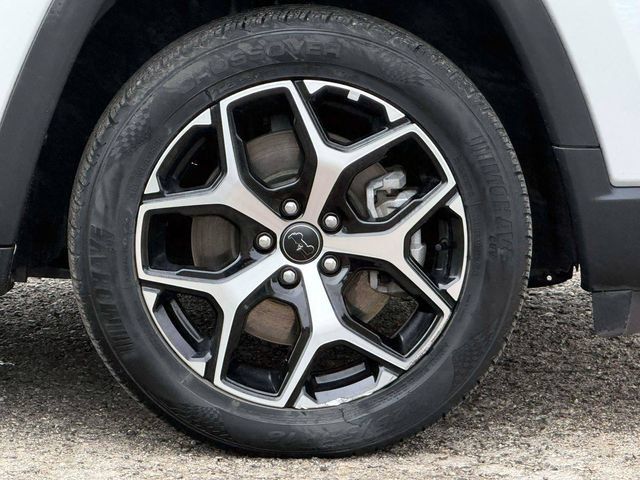 Certified 2025 Jeep Compass Limited AWD/4WD image 9