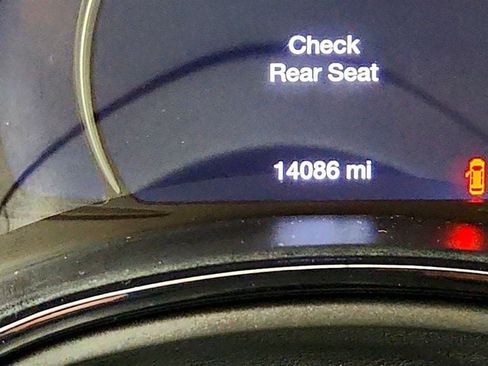 Used 2023 Dodge Durango GT AWD/4WD image 16