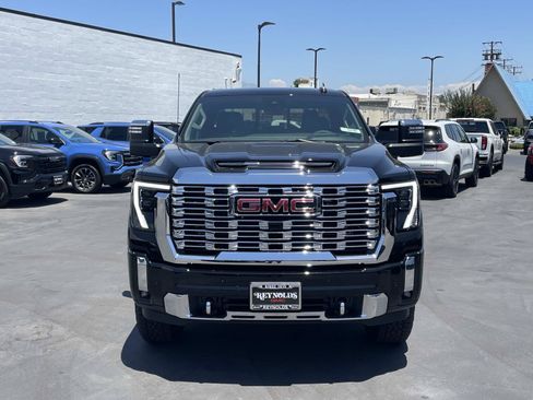 New 2026 GMC Sierra 2500 Denali w/ Max Trailering Package AWD/4WD image 2