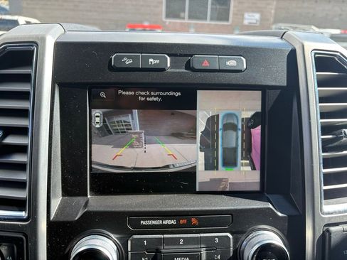 Used 2015 Ford F150 Platinum w/ Equipment Group 701A Luxury image 27