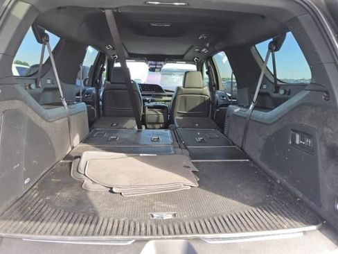 Used 2024 Cadillac Escalade ESV Sport w/ LPO, ONYX Package AWD/4WD image 9