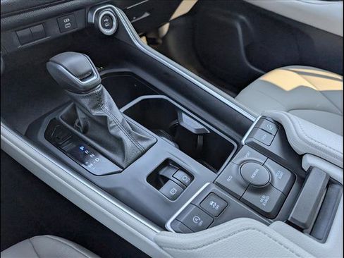 Used 2024 Toyota Grand Highlander XLE image 21