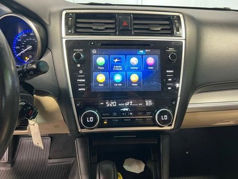 Used 2019 Subaru Outback 2.5i Premium image 10