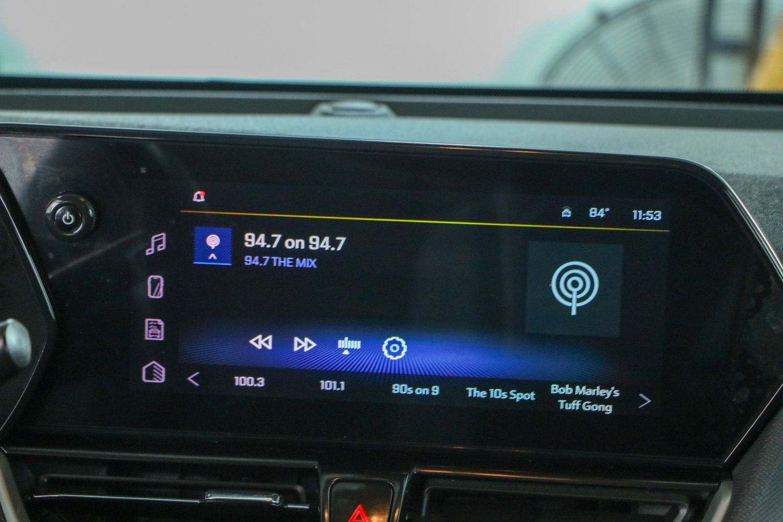 Used 2025 Chevrolet TrailBlazer LT w/ Convenience Package FWD image 19