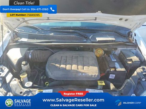 Used 2016 Chrysler Town & Country Touring image 16