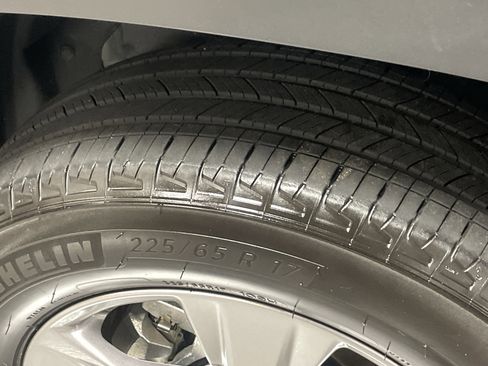 Used 2025 Toyota RAV4 LE image 12