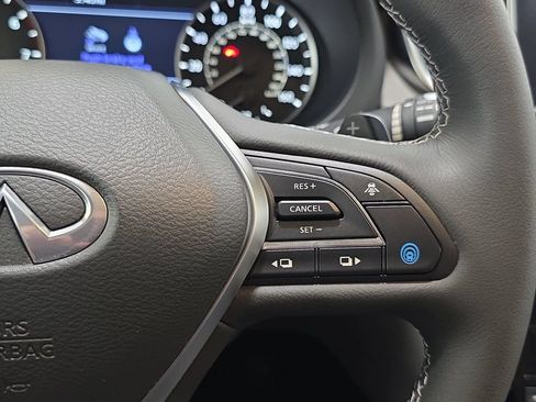 Certified 2025 INFINITI QX50 Luxe AWD/4WD image 15