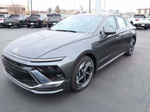New 2026 Hyundai Sonata SEL FWD image 9