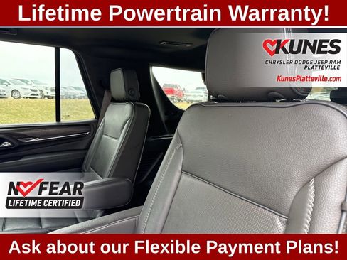 Used 2021 GMC Yukon Denali w/ Denali Premium Package AWD/4WD image 38
