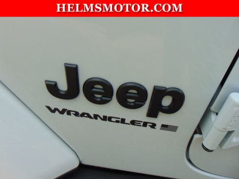 New 2025 Jeep Wrangler Sahara image 16