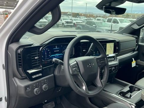 New 2026 Chevrolet Silverado 2500 ZR2 image 2