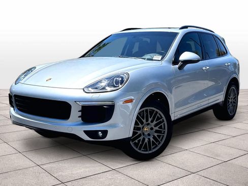 Used 2017 Porsche Cayenne Platinum Edition AWD/4WD image 1