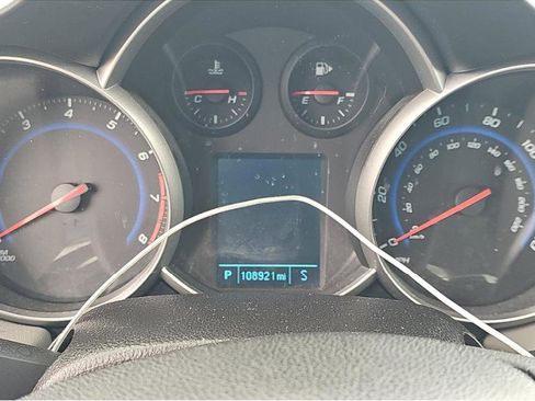 Used 2016 Chevrolet Cruze LS FWD image 15