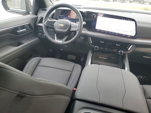 New 2026 Chevrolet Suburban LT w/ Comfort Package image 11