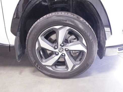 Used 2023 Toyota RAV4 SE w/ Weather & Moonroof Package image 11