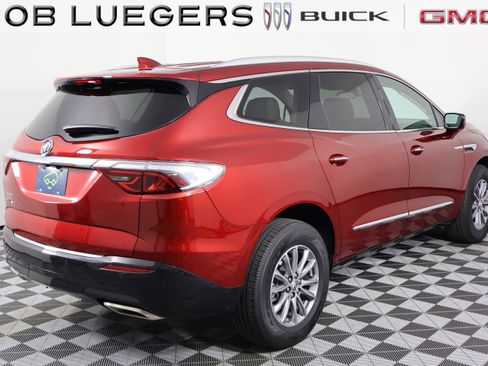 Certified 2023 Buick Enclave Essence image 6