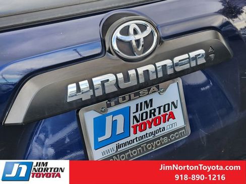 Used 2022 Toyota 4Runner TRD Off-Road Premium image 12