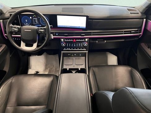 Used 2024 Hyundai Santa Fe Limited image 24