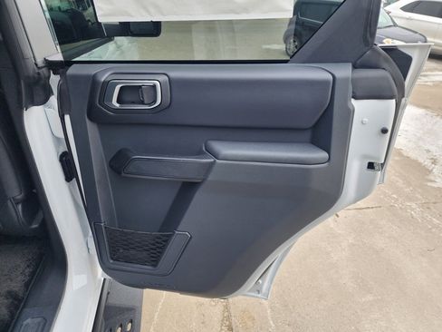 New 2025 Ford Bronco Badlands w/ Sasquatch Package image 15