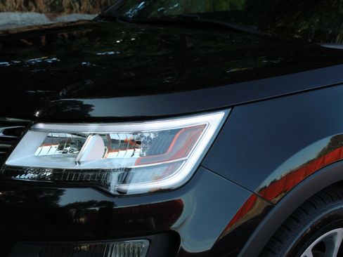Used 2016 Ford Explorer Limited AWD/4WD image 43