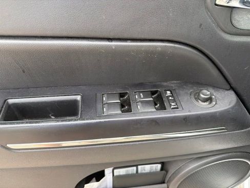 Used 2014 Jeep Patriot Limited FWD image 11