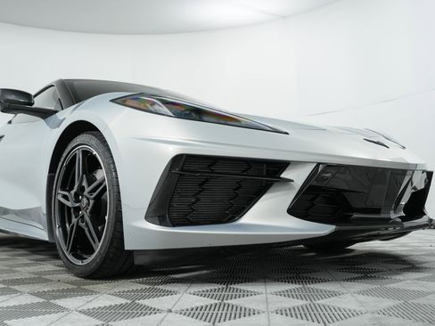 Used 2021 Chevrolet Corvette Stingray Premium Conv w/ Battery Protection Package image 49