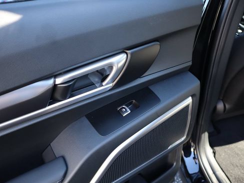 New 2025 Kia Telluride LX FWD image 10