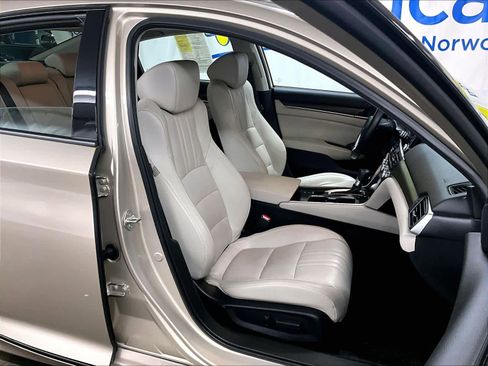 Used 2018 Honda Accord EX-L image 11