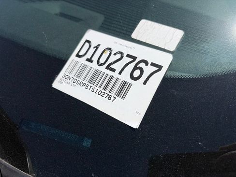 Used 2026 Chevrolet Equinox EV RS FWD image 12