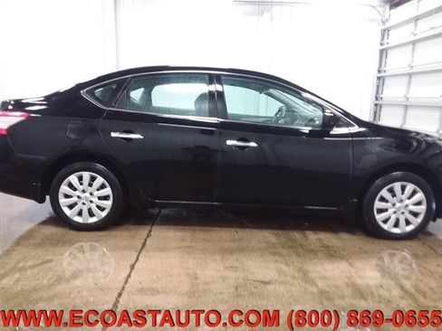 Used 2015 Nissan Sentra S image 2